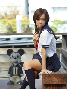 Mayuko-Japanese-School-Uniform_2010-12-30_137_3000-%28x139%29-x0r2aagoro.jpg
