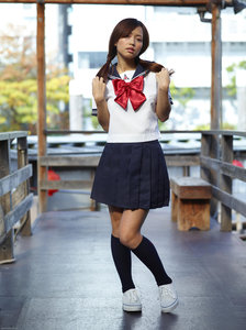 Mayuko Japanese School Uniform_2010-12-30_137_3000 (x139)m0r2abecfb.jpg