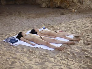 Konata And Lulu Nude Beach_2010-12-15_53_3000 (x55)-g0r2gtv3et.jpg