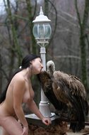 Sveta-and-the-vulture-v0jhjewv41.jpg