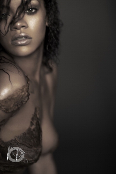 Rihanna_--_Shoot_Russel_James_01.jpg