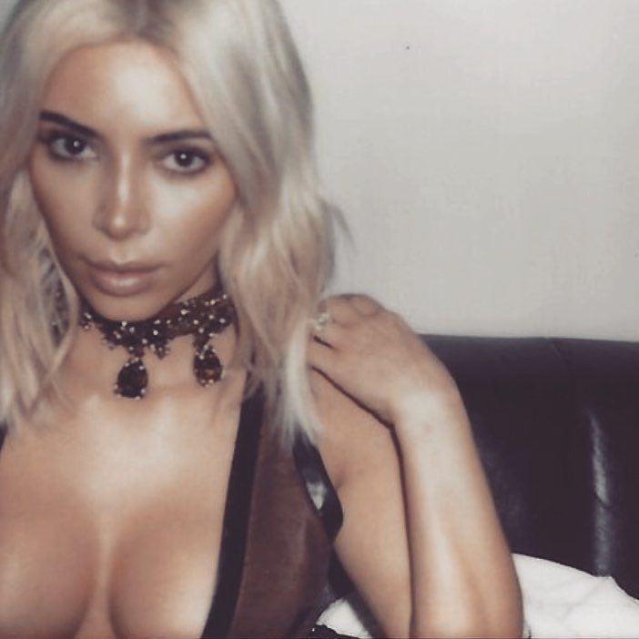 Kim Kardashian -- Mix Of Social Network 003.jpg