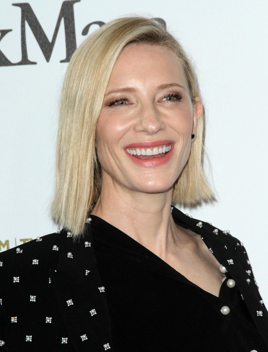 Cate_Blanchett_Women_In_Film_2016_Crystal_Lucy_Awards__Los_Angeles_June_15-2016_010 (Large).jpg