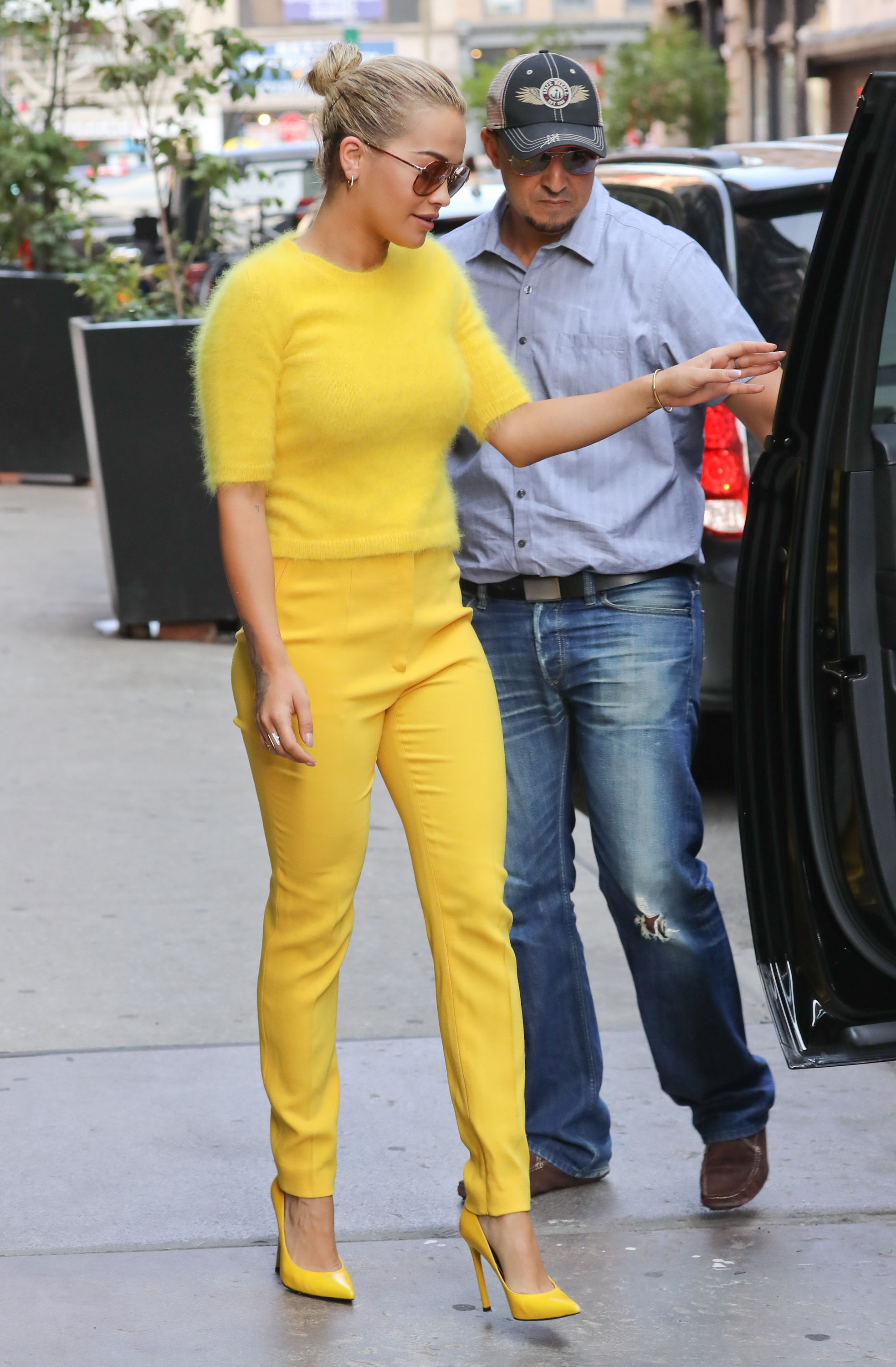 Rita Ora steps out dressed head to toe in yellow in New York City_13.jpg