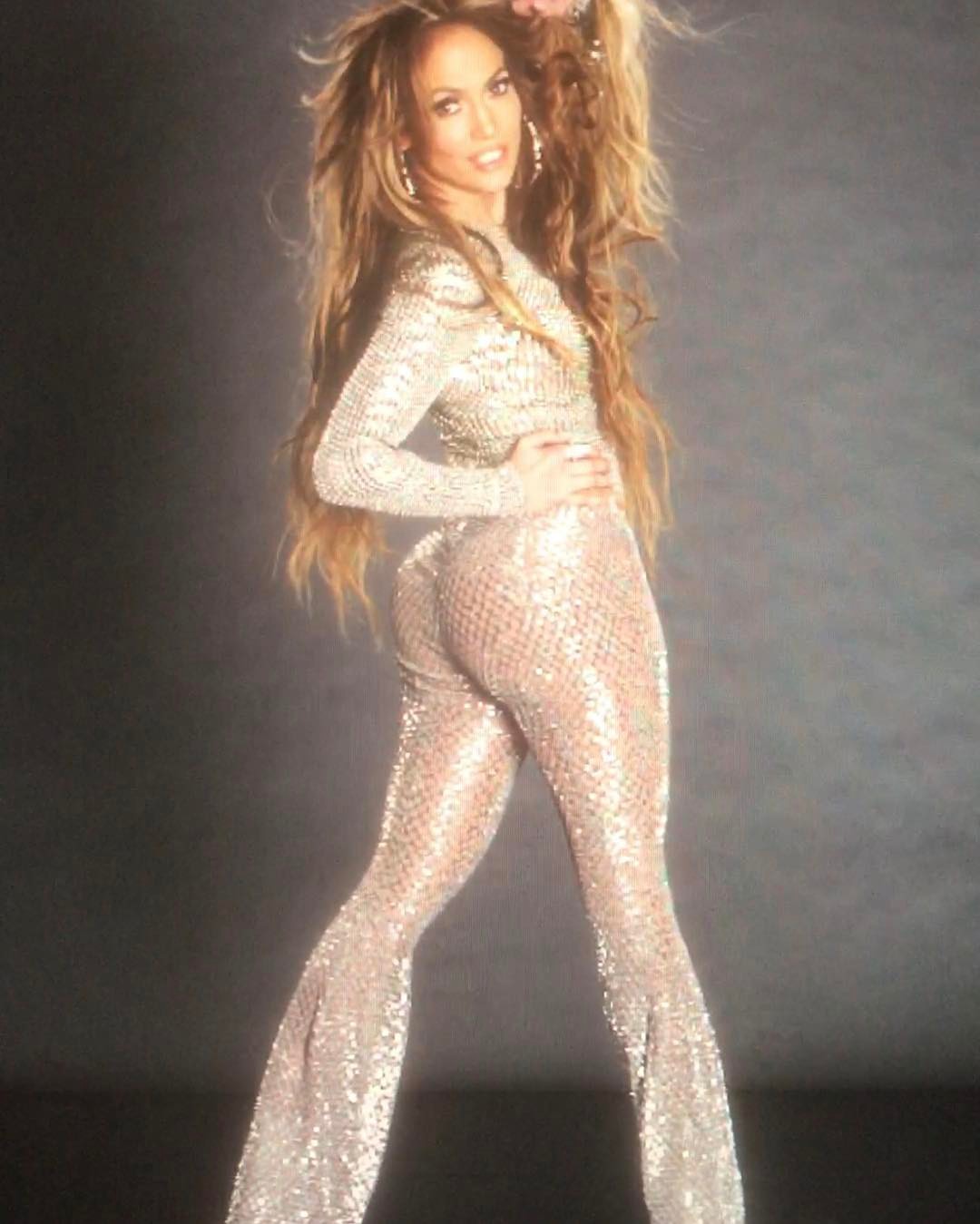 Jennifer Lopez -- Mix Social Network 180515 To 290117 001.jpg