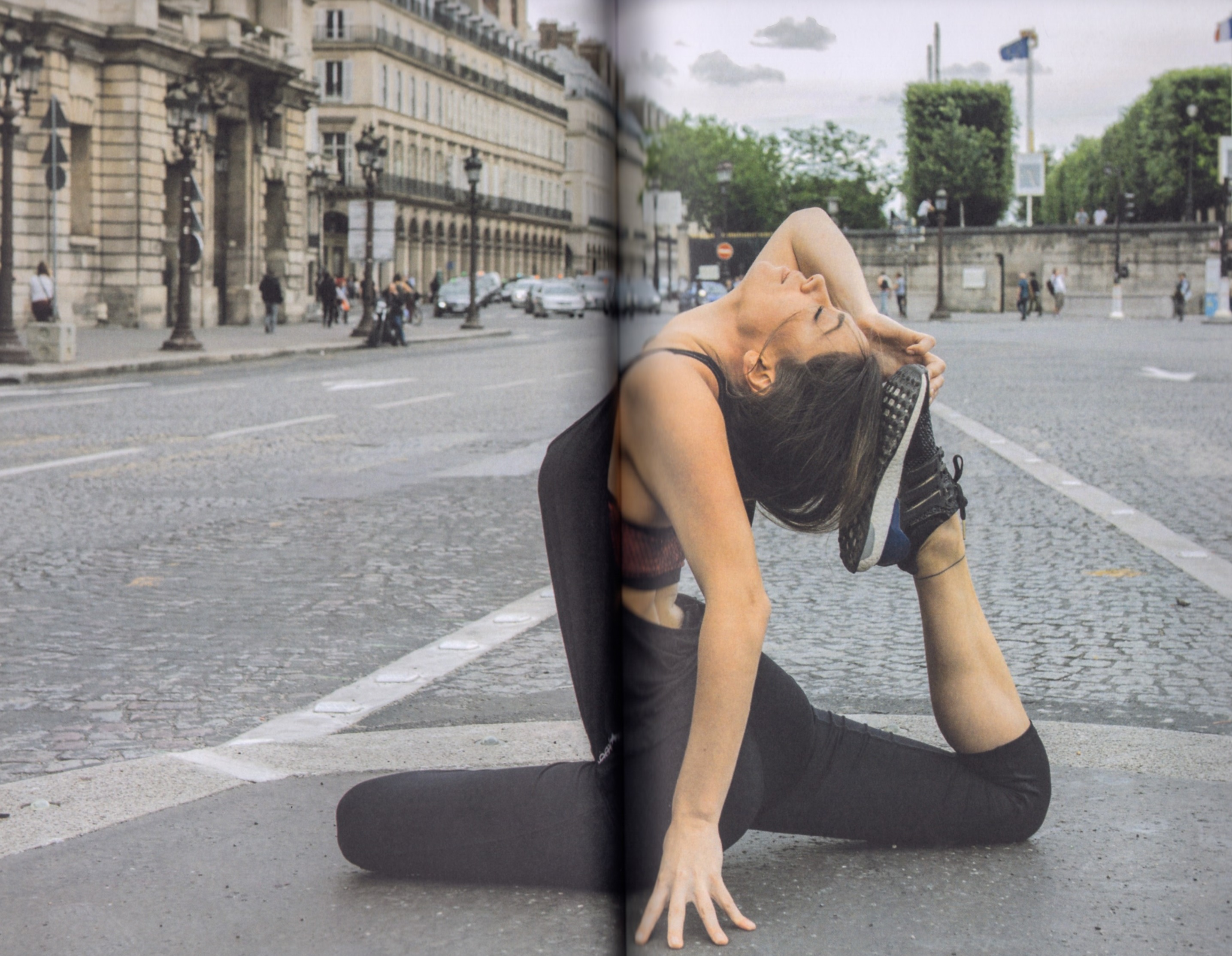 Clio Pajczer -- Yoga Time L002.jpg